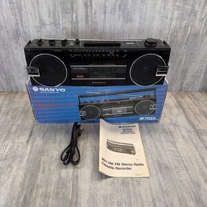 Sanyo M7022 AM/FM Cassette Player Boombox Vintage Black FULLY WORKING BOXED
